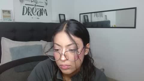Snapshot of vannesweet_ chatting on 10-03-25, 07:44 vane online show from 10-03-25, 07:44