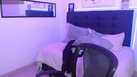 vane online show from 11-08-25, 08:07