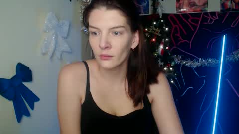Vanessa online show from 12-20-25, 07:48