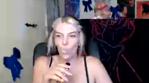 Vanessa online show from 07-24-26, 05:00