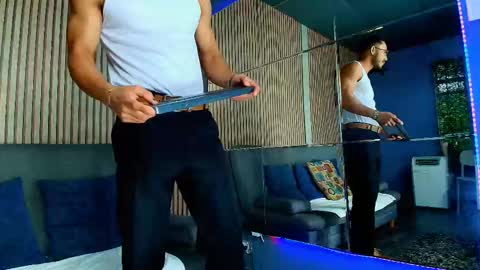 Snapshot of vans_ross chatting on 02-06-26, 07:17 Vans Ross online show from 02-06-26, 07:17