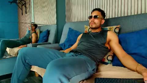 Snapshot of vans_ross chatting on 02-17-26, 07:09 Vans Ross online show from 02-17-26, 07:09