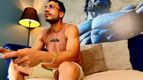 Snapshot of vans_ross chatting on 02-26-26, 07:35 Vans Ross online show from 02-26-26, 07:35