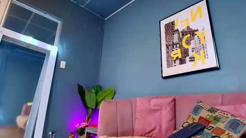 Snapshot of vans_ross chatting on 03-05-26, 08:05 Vans Ross online show from 03-05-26, 08:05