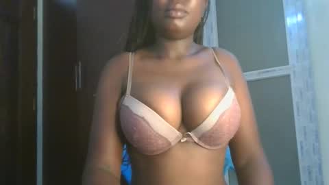 Snapshot of varlkay chatting on 12-22-25, 04:53 VarlKay online show from 12-22-25, 04:53