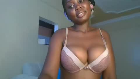 Snapshot of varlkay chatting on 02-18-26, 04:52 VarlKay online show from 02-18-26, 04:52