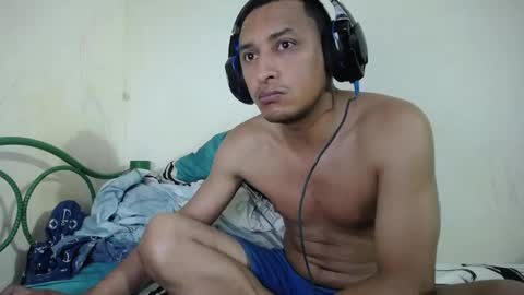 Snapshot of varmico chatting on 02-10-25, 12:52 Harold online show from 02-10-25, 12:52