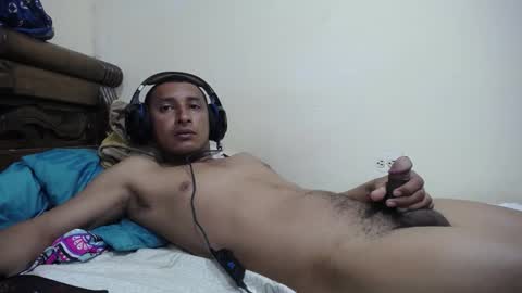 Snapshot of varmico chatting on 11-26-25, 08:48 Harold online show from 11-26-25, 08:48