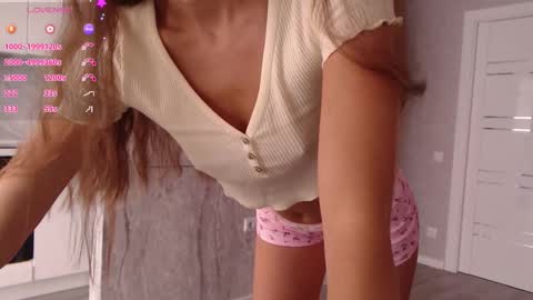 Varonica Caprii Online this week  Monday Tuesday Thursday Friday online show from 09-17-25, 07:10