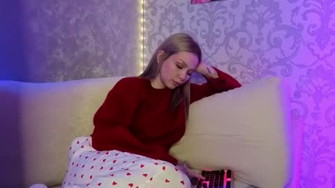 Snapshot of vasilisagoddess chatting on 11-04-25, 07:02 Vasilisa or just Vasya online show from 11-04-25, 07:02