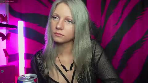 Vasya Sylvia online show from 06-17-26, 04:04
