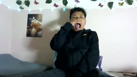 Vayannah online show from 06-08-26, 04:57