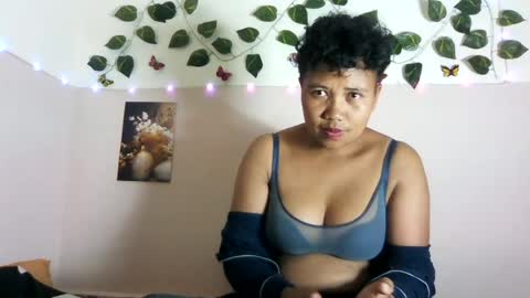 Vayannah online show from 06-13-26, 06:50