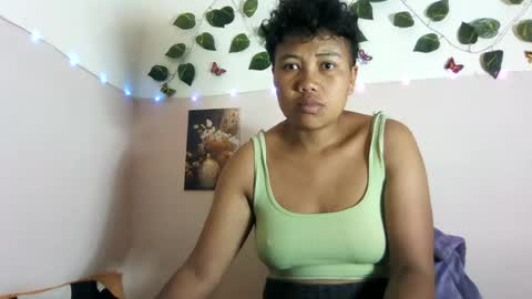 Vayannah online show from 06-14-26, 07:32