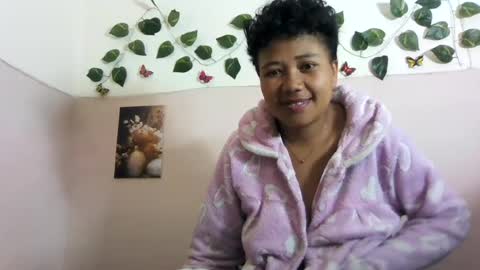 Snapshot of vayannah chatting on 06-27-26, 07:24 Vayannah online show from 06-27-26, 07:24