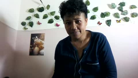 Snapshot of vayannah chatting on 06-29-26, 04:41 Vayannah online show from 06-29-26, 04:41