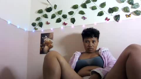 Snapshot of vayannah chatting on 07-21-26, 07:38 Vayannah online show from 07-21-26, 07:38