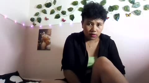 Snapshot of vayannah chatting on 07-26-26, 07:10 Vayannah online show from 07-26-26, 07:10