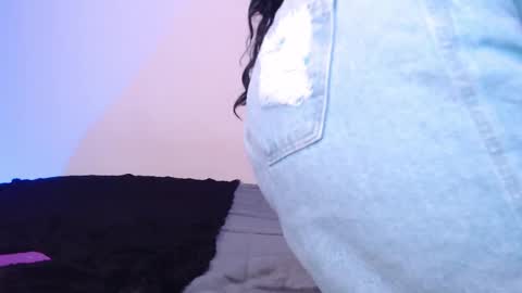 Snapshot of vayolett_bass chatting on 01-31-25, 08:43 Vayolett Bass online show from 01-31-25, 08:43