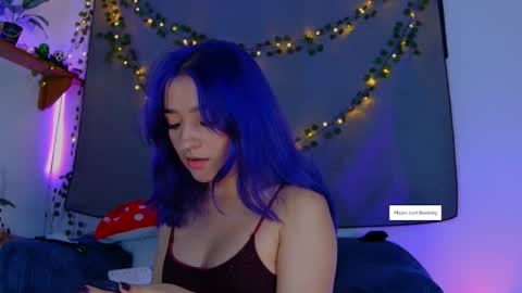 Snapshot of vayolett_dakotta chatting on 11-03-25, 12:24 Vayolett online show from 11-03-25, 12:24