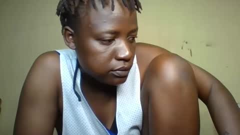 Vee tommy online show from 12-31-24, 10:56