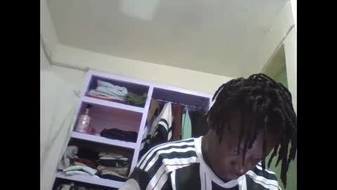 Vee tommy online show from 04-28-26, 03:00
