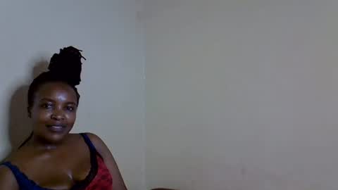 Snapshot of veesazii chatting on 11-21-25, 09:13 veesazii online show from 11-21-25, 09:13