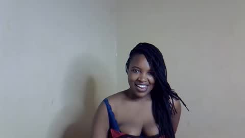 Snapshot of veesazii chatting on 12-20-25, 01:18 veesazii online show from 12-20-25, 01:18