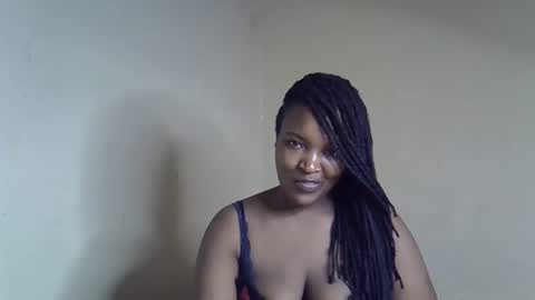 Snapshot of veesazii chatting on 01-15-26, 04:28 veesazii online show from 01-15-26, 04:28
