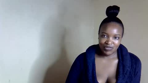 Snapshot of veesazii chatting on 02-24-26, 07:28 veesazii online show from 02-24-26, 07:28