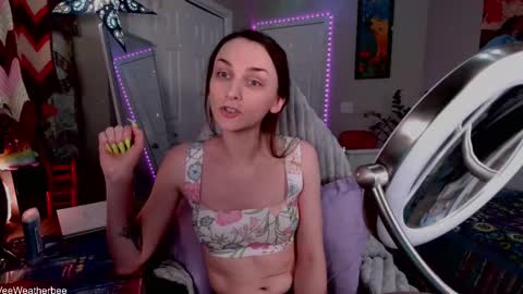 Violet Weatherbee online show from 09-09-25, 12:32