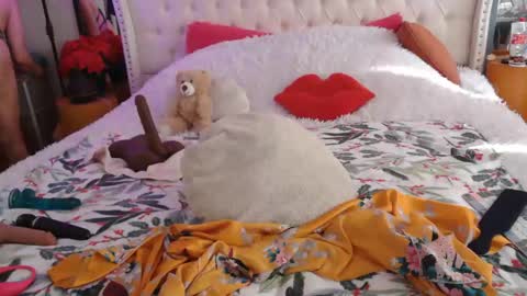 Vegas Dani online show from 12-04-25, 07:33