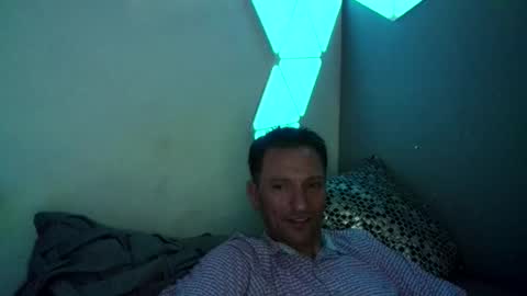 Snapshot of vegasfinest420 chatting on 06-19-26, 02:49 StaysinVegas420 online show from 06-19-26, 02:49