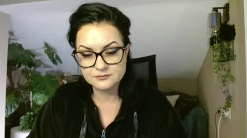 Snapshot of veilroom chatting on 02-21-26, 03:13 VeilRoom online show from 02-21-26, 03:13