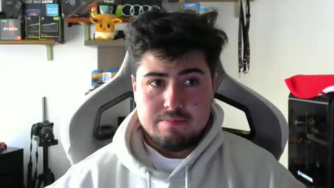 Snapshot of veils24 chatting on 10-14-25, 02:18 Charles online show from 10-14-25, 02:18