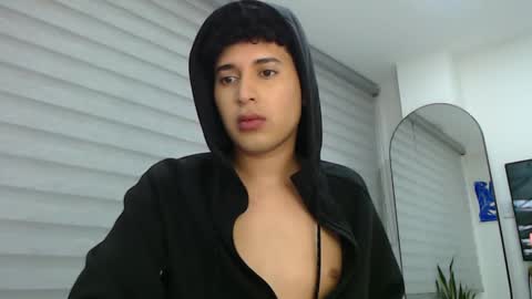 Snapshot of velascosexyboy chatting on 01-09-25, 02:11 velascosexyboy online show from 01-09-25, 02:11
