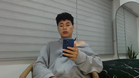 Snapshot of velascosexyboy chatting on 01-24-25, 03:54 velascosexyboy online show from 01-24-25, 03:54