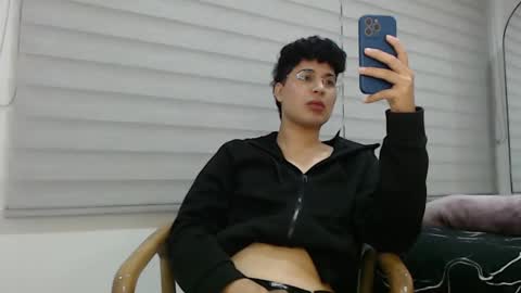 Snapshot of velascosexyboy chatting on 01-30-25, 05:09 velascosexyboy online show from 01-30-25, 05:09