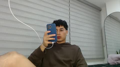 Snapshot of velascosexyboy chatting on 02-06-25, 02:44 velascosexyboy online show from 02-06-25, 02:44