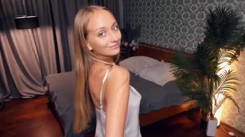 Eva online show from 10-17-25, 11:57