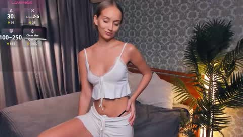 Eva online show from 11-29-25, 11:24