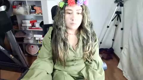 Snapshot of vellarossa chatting on 03-09-26, 05:22 Im VelaI will be Christmas and New Year with my family December 22 to January 13 I will miss you guys. online show from 03-09-26, 05:22