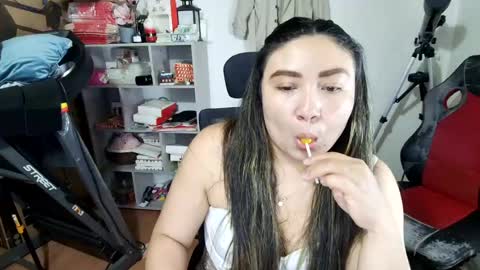 Im VelaI will be Christmas and New Year with my family December 22 to January 13 I will miss you guys. online show from 07-15-26, 04:51