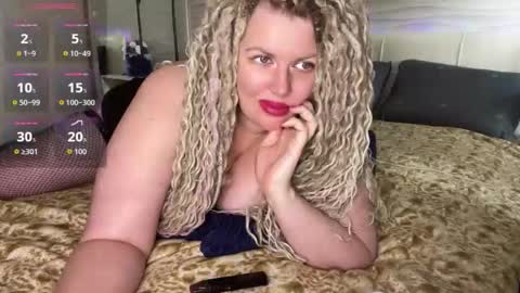 Snapshot of vellinka chatting on 09-10-25, 06:35 vellinka online show from 09-10-25, 06:35