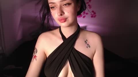 Snapshot of veloravexis chatting on 07-26-26, 08:05 Velora online show from 07-26-26, 08:05