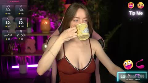 Snapshot of velouraa chatting on 01-15-26, 10:35 Kitty online show from 01-15-26, 10:35