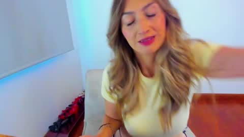 Sara online show from 06-27-26, 10:59