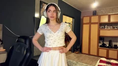 Nia online show from 03-17-26, 03:26