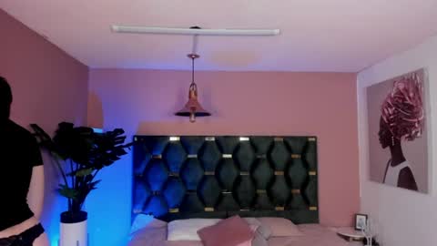 Snapshot of velvet_dreams_ chatting on 07-22-26, 11:35 Isabella online show from 07-22-26, 11:35