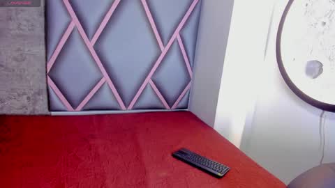 Stefany Y Diego online show from 05-11-26, 11:49